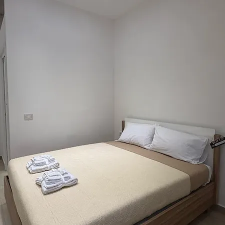 Leroccheroom Apartment